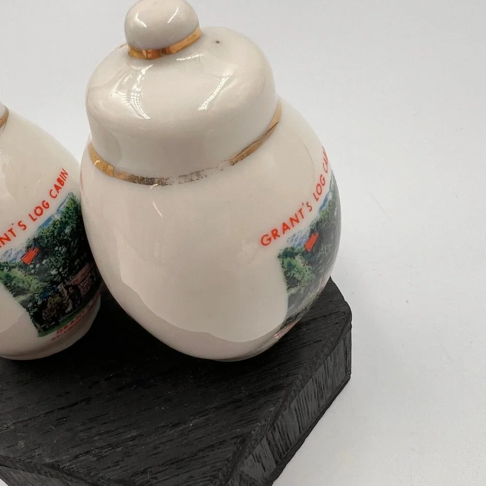 Vintage Grants Log Cabin Grants Farm St Louis Missouri Salt Pepper Shakers Gold